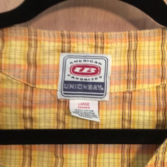 Vest - Picture 2 of 4